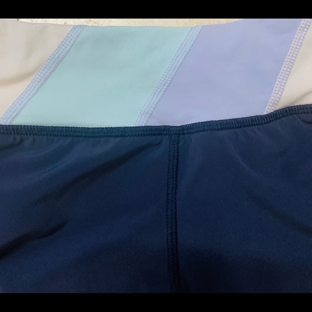 Lululemon shorts - Picture 3 of 13